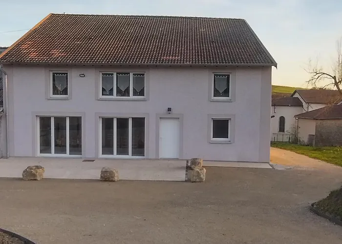 Pink House * Rainville